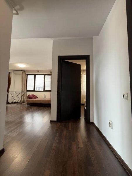 Grozavesti, 2 camere, loc de parcare inclus.